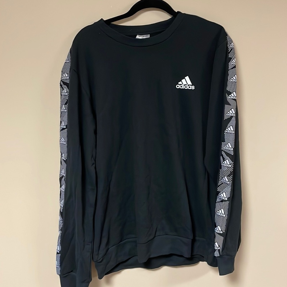 NWT ADIDAS Sweatshirt